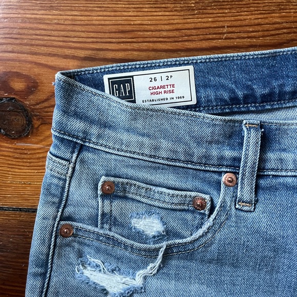 GAP High Rise Cigarette Jeans - Picture 5 of 5